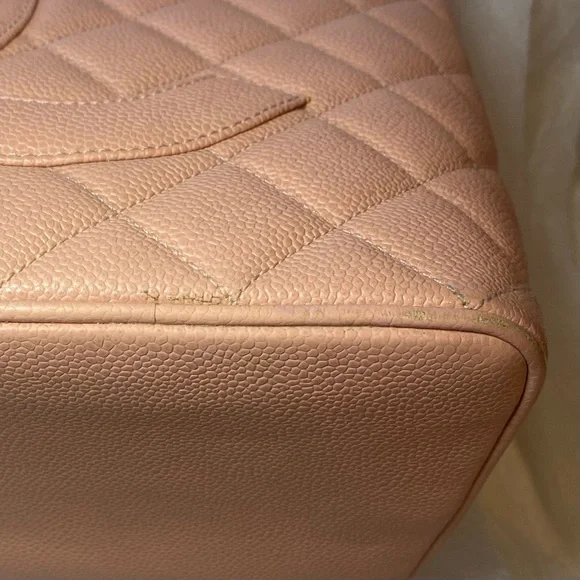 Chanel Caviar Leather Pink Medallion Bag - Picture 8 of 17